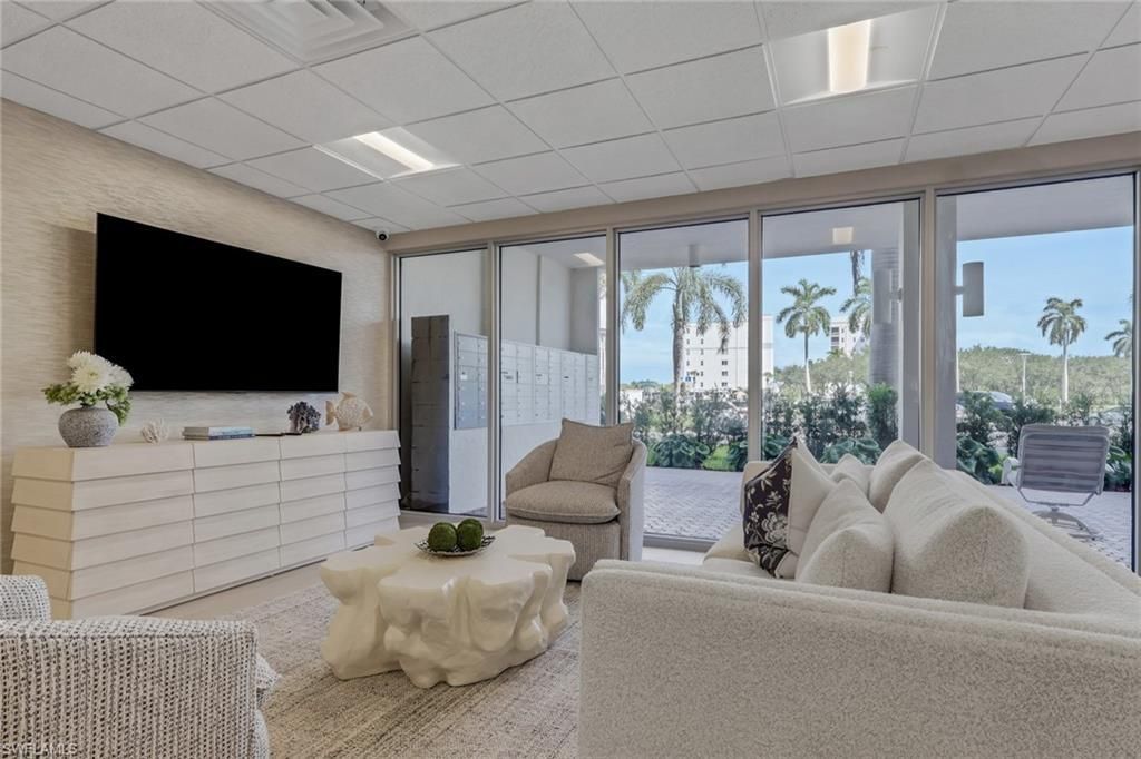 3 Bluebill Ave , Unit 107, Naples, FL 34108 Photo