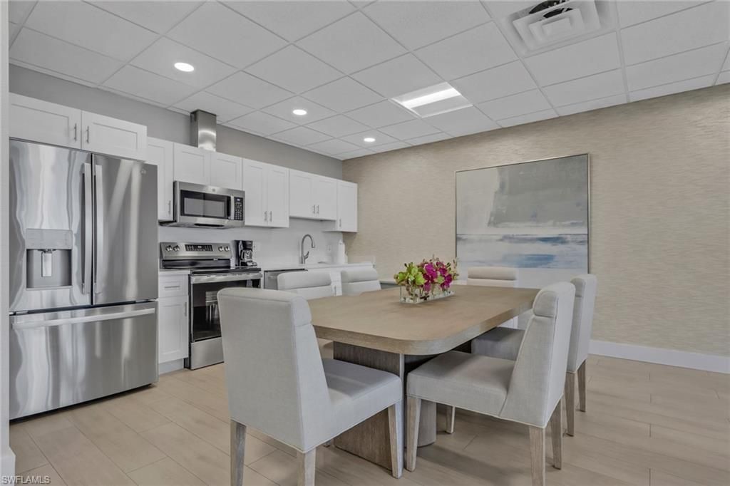 3 Bluebill Ave , Unit 107, Naples, FL 34108 Photo