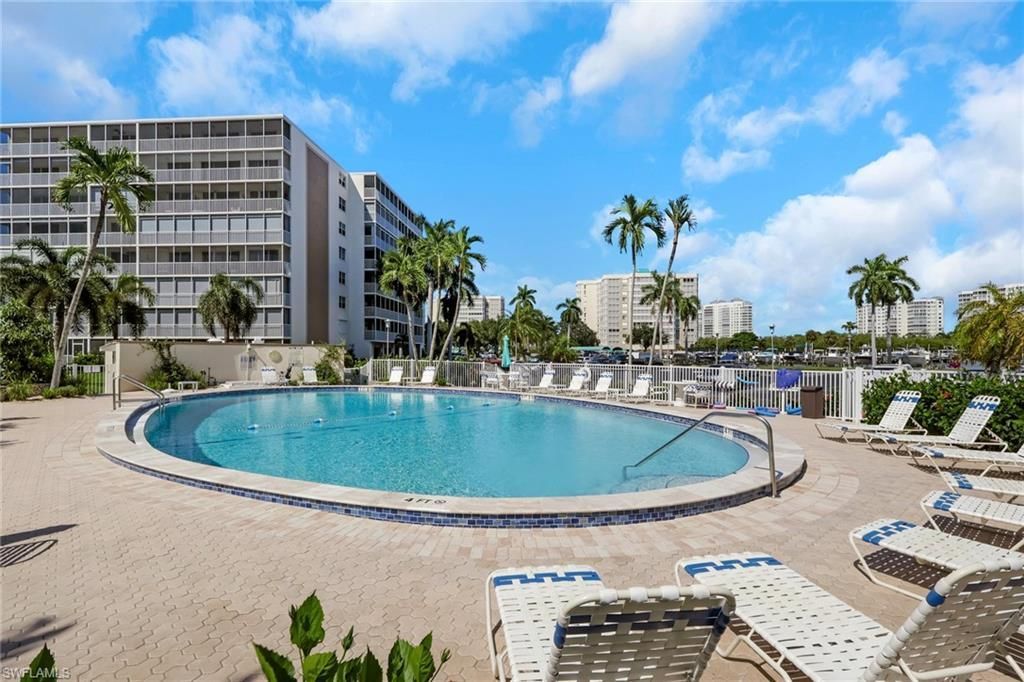 3 Bluebill Ave , Unit 107, Naples, FL 34108 Photo