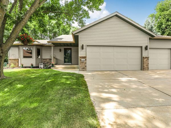 1101 Summit Way , Sauk Rapids, MN 56379