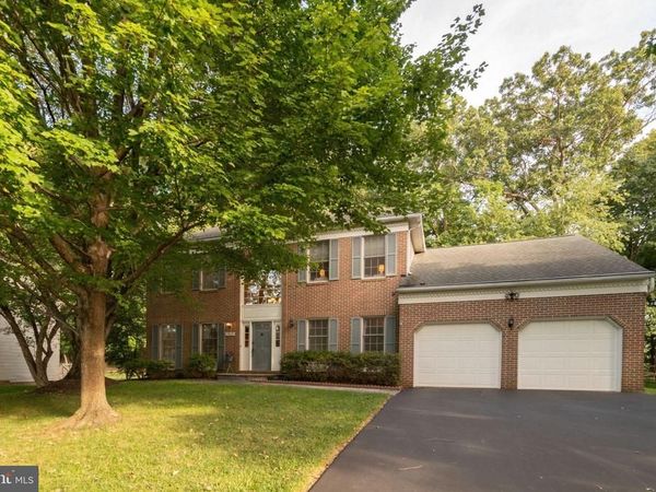 19829 HELMOND WAY, GAITHERSBURG, MD 20886