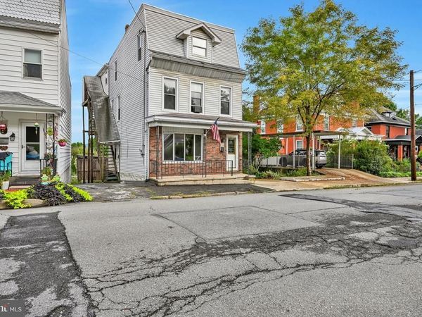 1952 MAHANTONGO STREET , POTTSVILLE, PA 17901