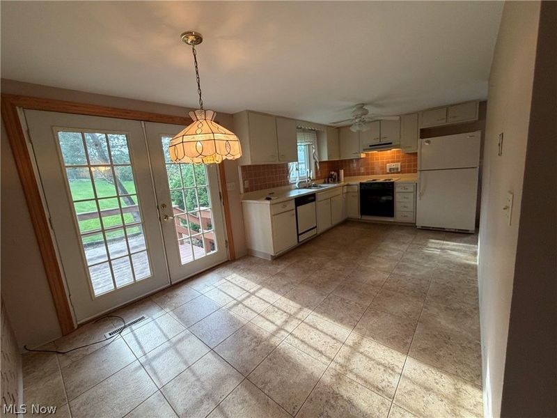113 Starkey Boulevard, Wintersville, OH 43953 Photo 10