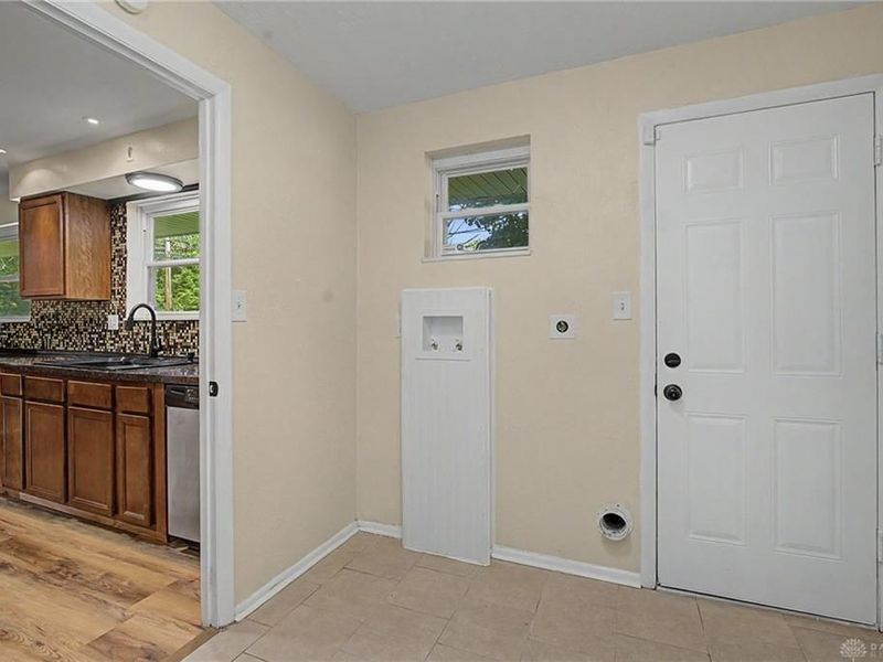 529 N Eppington Drive, Trotwood, OH 45426 Photo 24