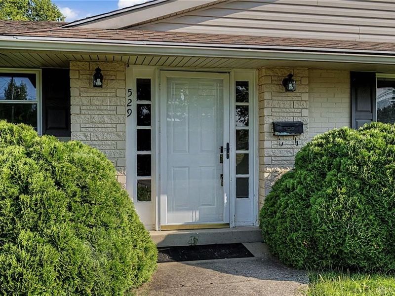 529 N Eppington Drive, Trotwood, OH 45426 Photo 6