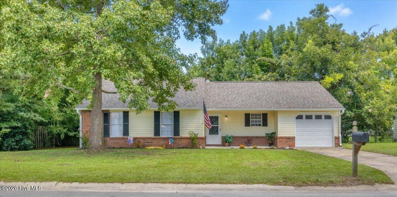 507 Crissy Drive, Jacksonville, NC 28540 Main Photo