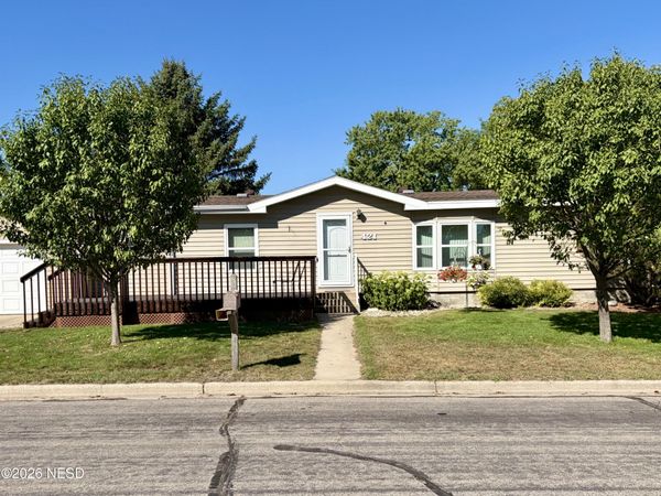 421 11TH STREET NW, Watertown, SD 57201