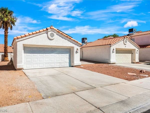 1520 Bonnie Castle Way , Las Vegas, NV 89108