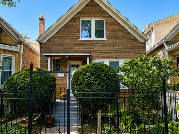 2730 N Whipple Street, Unit 2, Chicago, IL 60647