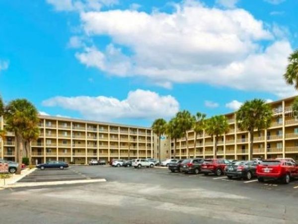 3753 LAKE BAYSHORE DRIVE , Unit 305, BRADENTON, FL 34205