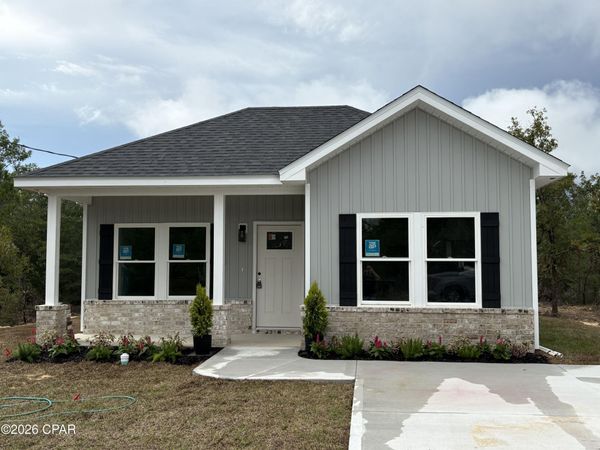 3782 Airmont Drive , Chipley, FL 32428