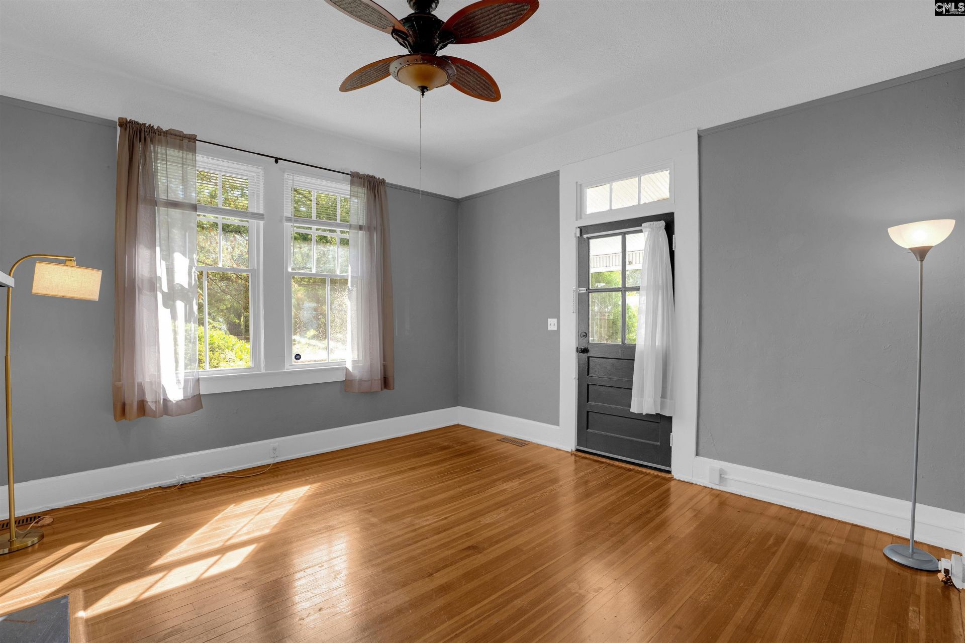 305 S Saluda Avenue Photo 31