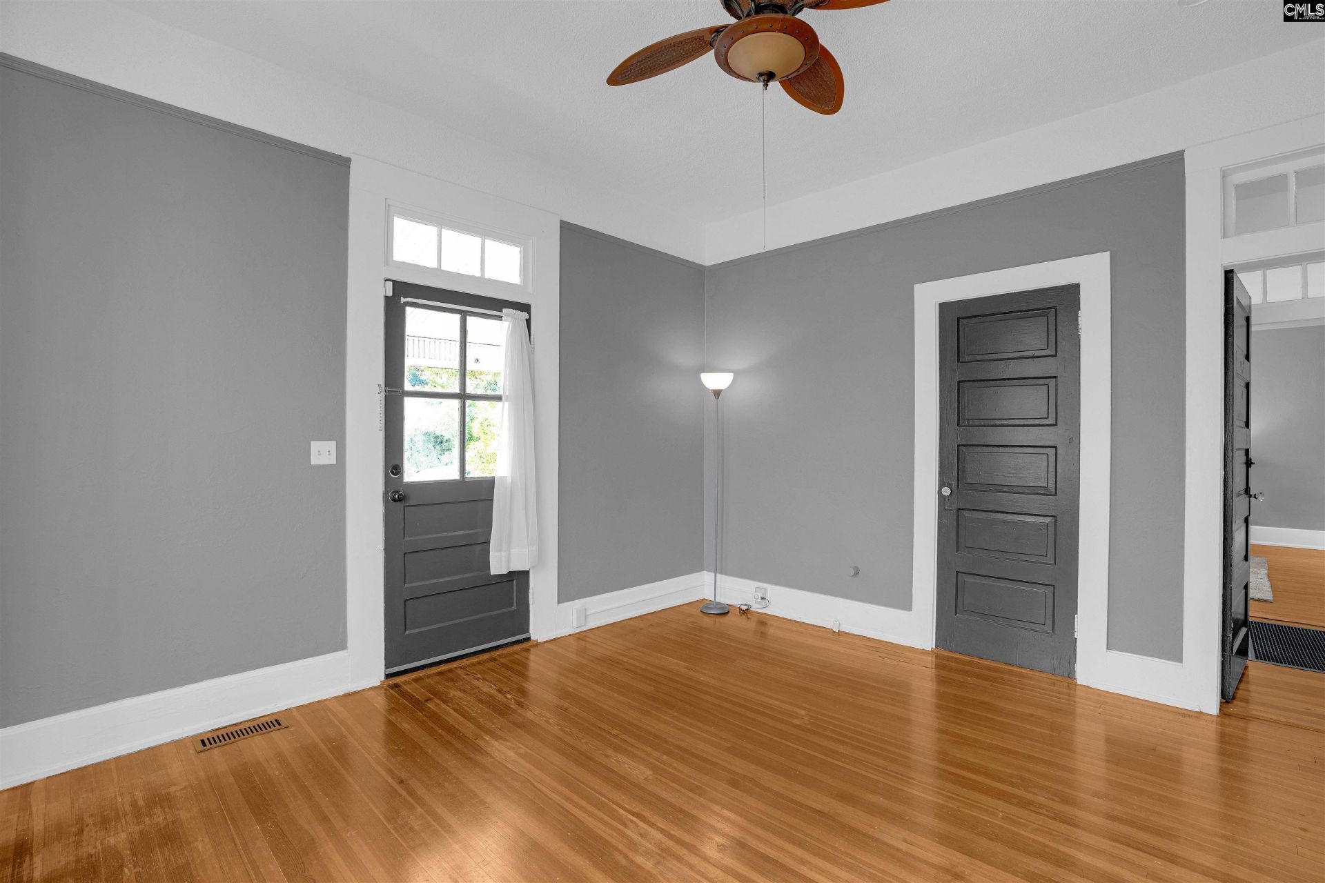 305 S Saluda Avenue Photo 33
