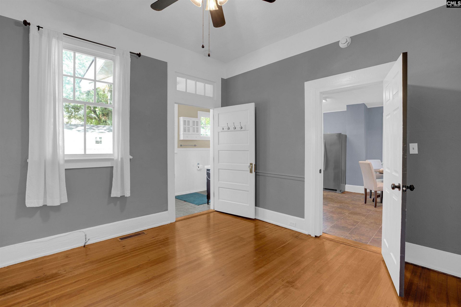 305 S Saluda Avenue Photo 35