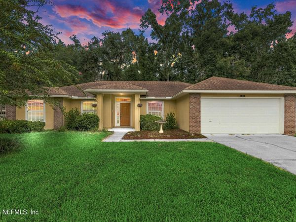 1041 WHIRLAWAY Circle N, Jacksonville, FL 32218