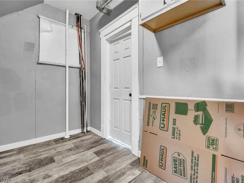 8311 Decker Avenue, Cleveland, OH 44103 Photo 22