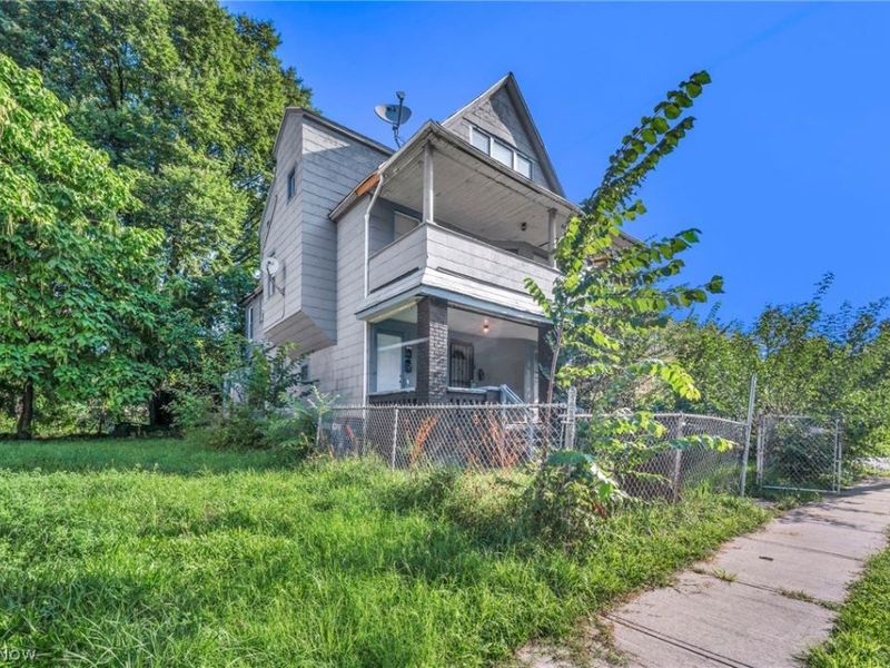 8311 Decker Avenue, Cleveland, OH 44103 Photo 4