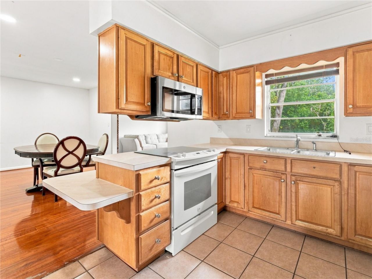 8906 E Lanway Drive, Tampa, FL 33637 Photo