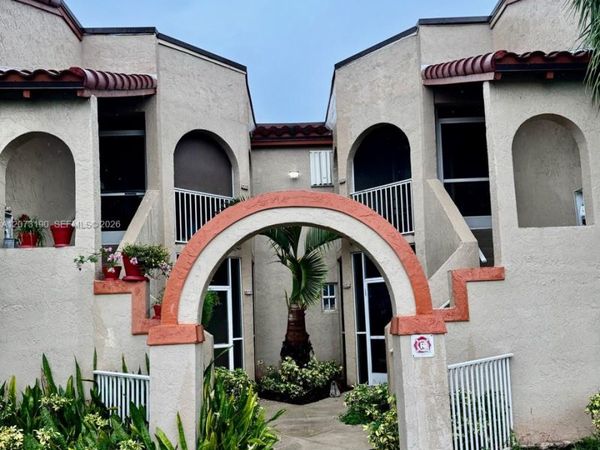 333 SW 86th Ave , Unit 104, Pembroke Pines, FL 33025