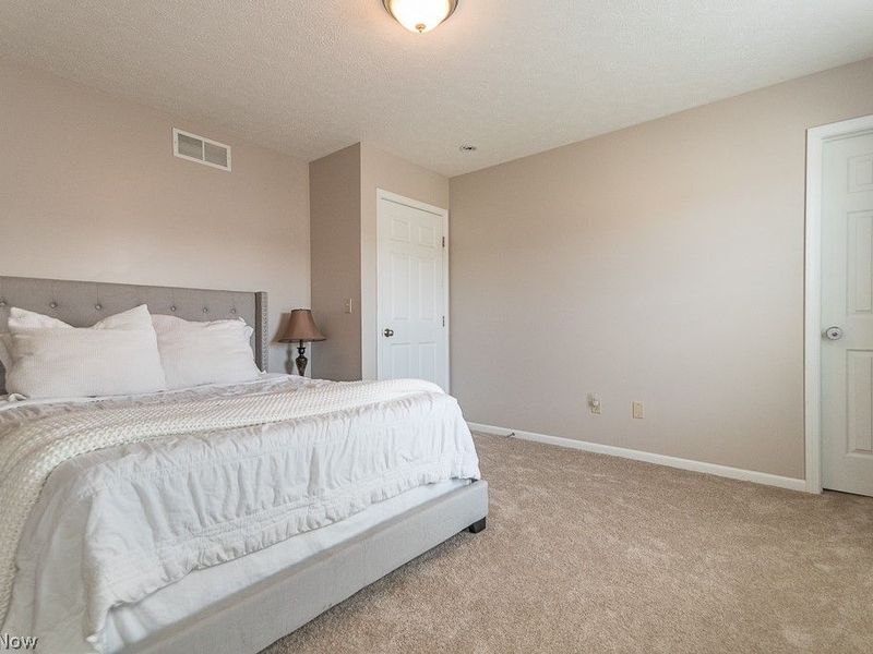 410 Rachel Lane, Avon Lake, OH 44012 Photo 12