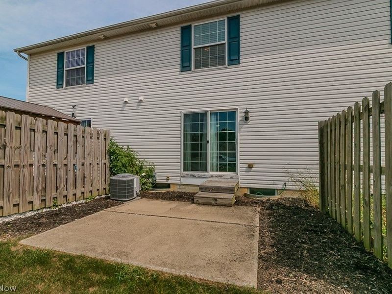 410 Rachel Lane, Avon Lake, OH 44012 Photo 2