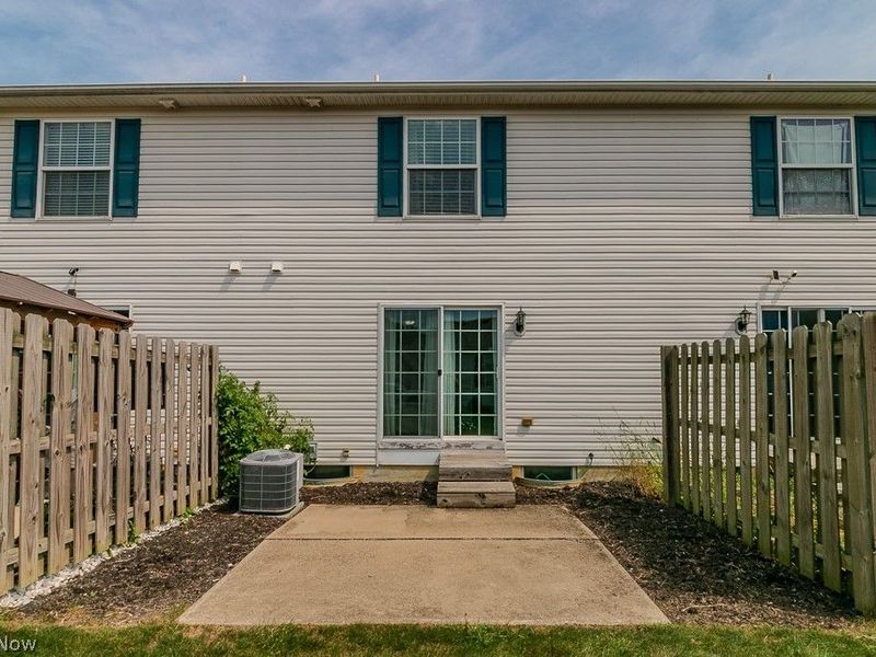 410 Rachel Lane, Avon Lake, OH 44012 Photo 3