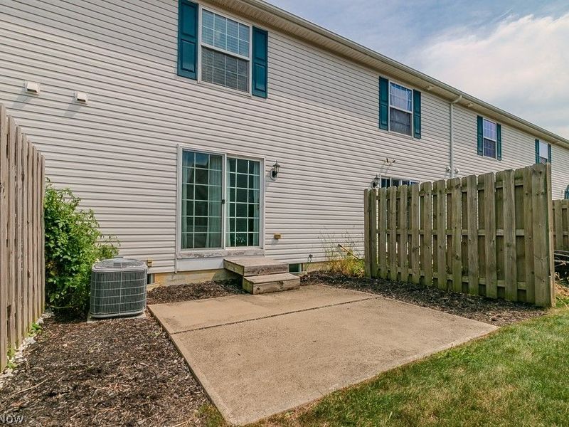 410 Rachel Lane, Avon Lake, OH 44012 Photo 4