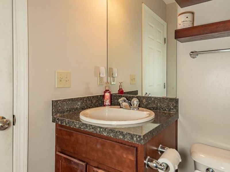 410 Rachel Lane, Avon Lake, OH 44012 Photo 8