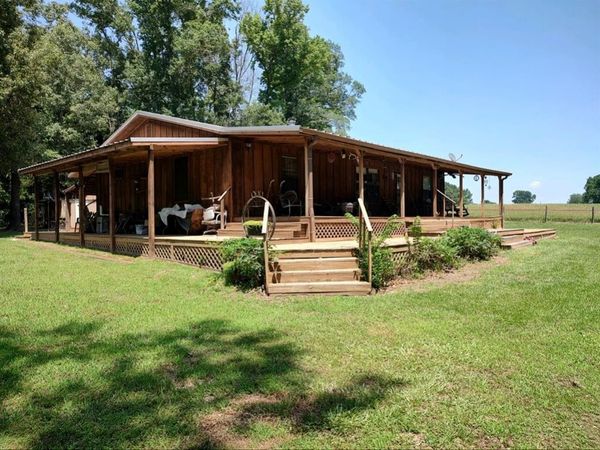 1061 County Road 1807 , Yantis, TX 75497