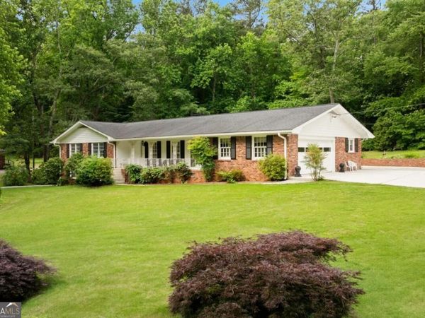 4670 Windsor Drive SW, Smyrna, GA 30082