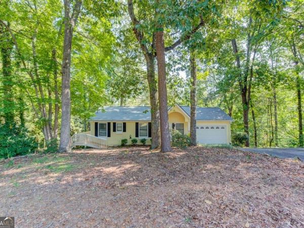 3629 Lakeview Drive, Gainesville, GA 30501