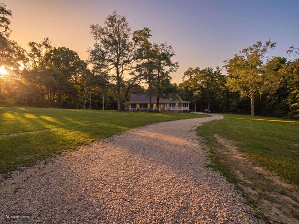 615 Bell Road , Havana, FL 32333