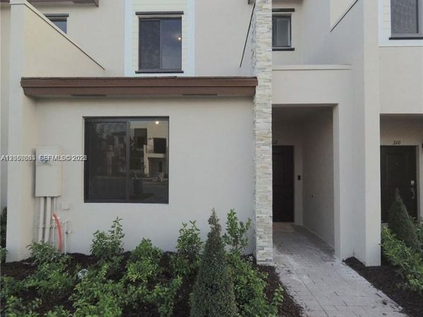 312 NE 208th Ter , Unit 312, Miami, FL 33179