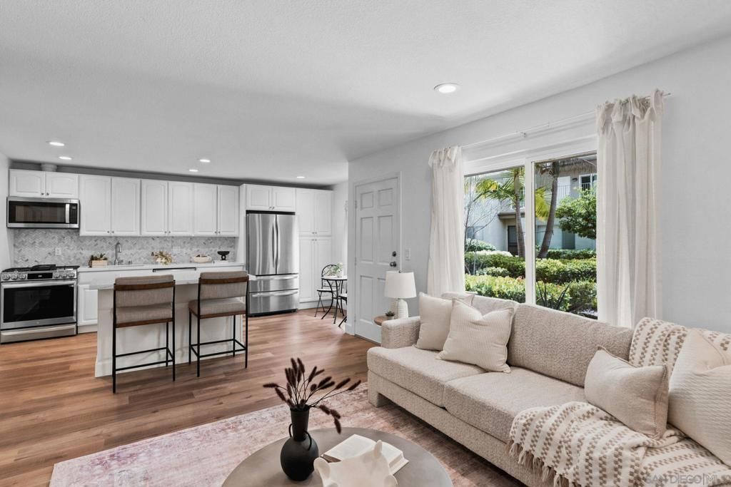 13754 Mango Dr, Unit 103, Del Mar, CA 92014 Main Photo