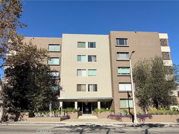 531 N Rossmore, Unit 206, Los Angeles, CA 90004