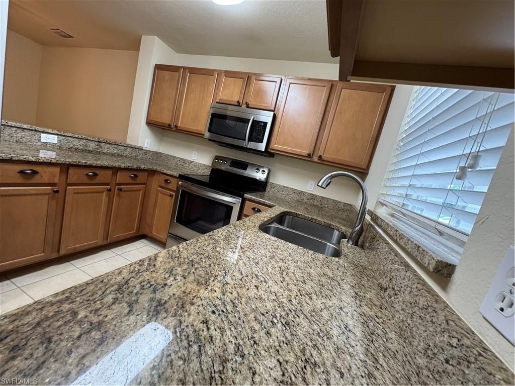 9077 Gervais Cir , Unit 904, Naples, FL 34120 Photo