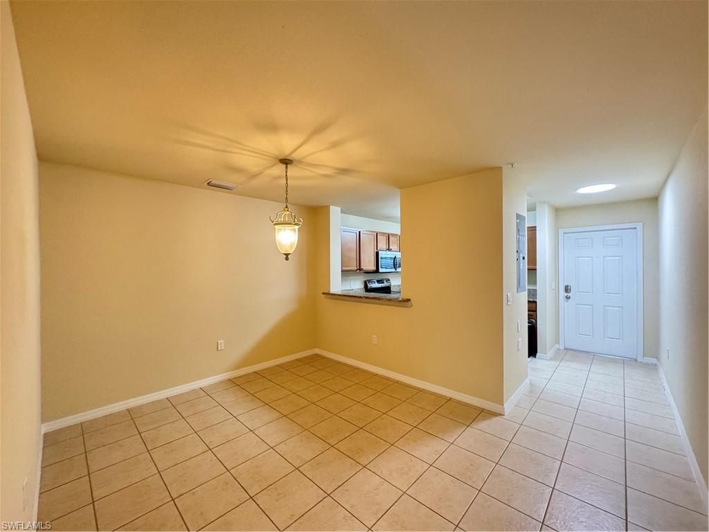 9077 Gervais Cir , Unit 904, Naples, FL 34120 Photo