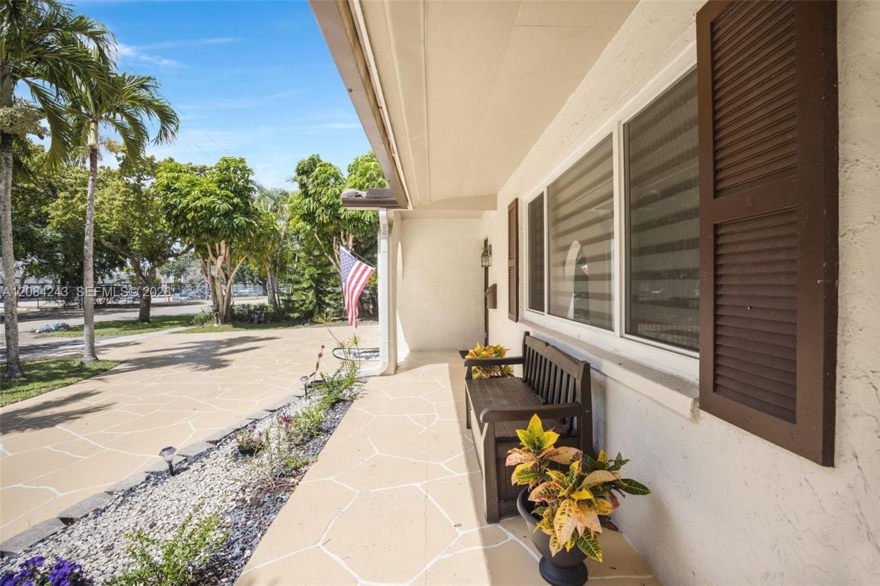 6121 SW 16th St, Plantation, FL 33317 Photo