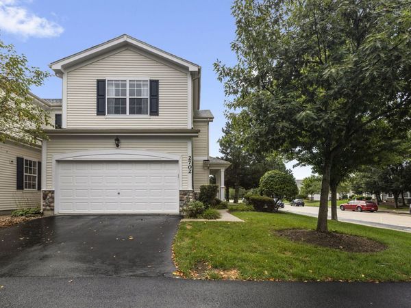 2702 Kendall Crossing , McHenry, IL 60051