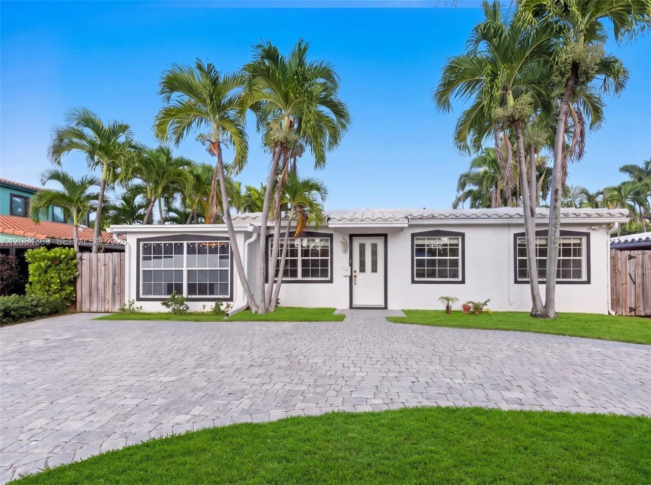 1716 NE 17th Ave , Fort Lauderdale, FL 33305 Photo