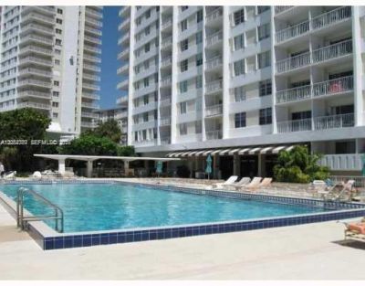 300 NE Bayview Dr, Unit 501, Sunny Isles Beach, FL 33160 Photo