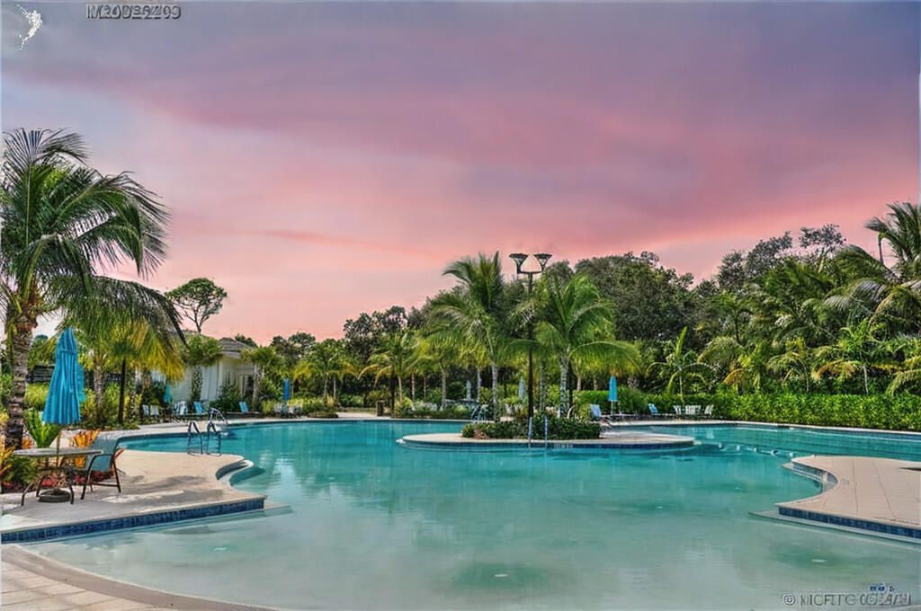 5172 SE Club Way, Unit 207, Stuart, FL 34997 Photo
