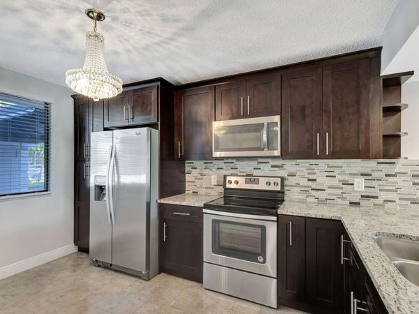 2741 VILLAGE Boulevard, Unit 104, West Palm Beach, FL 33409