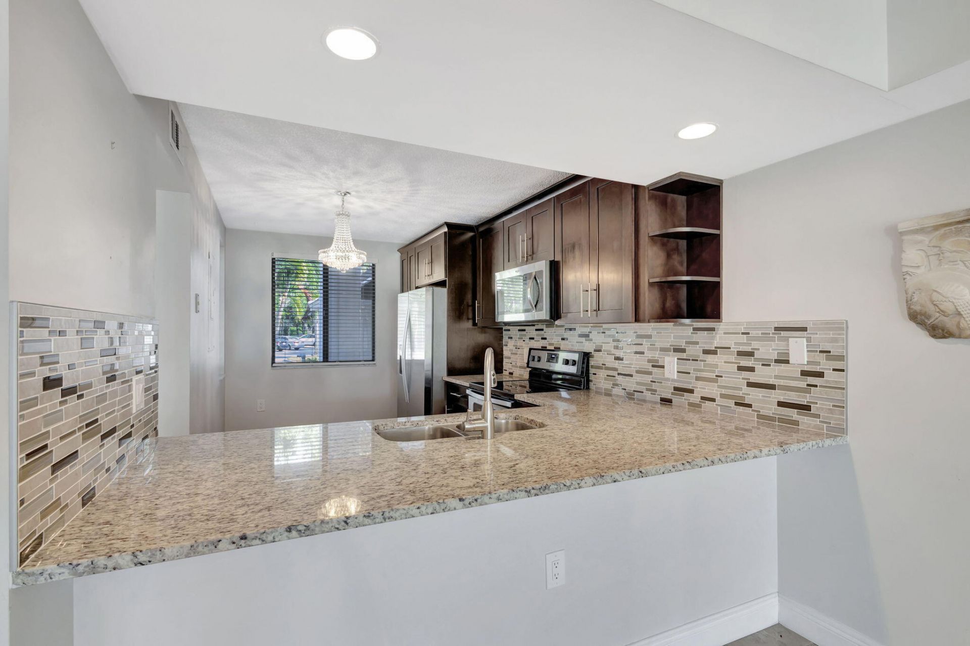 2741 Village Boulevard, Unit 104, West Palm Beach, FL 33409 Photo