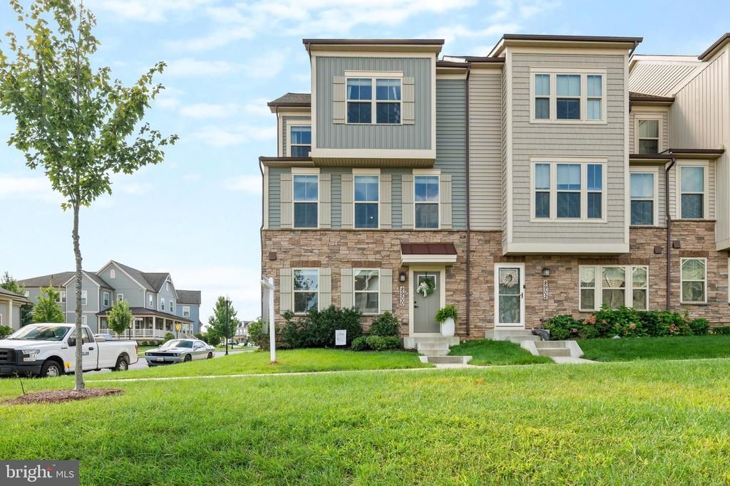 8900 SHADY PINES DRIVE, FREDERICK, MD 21704