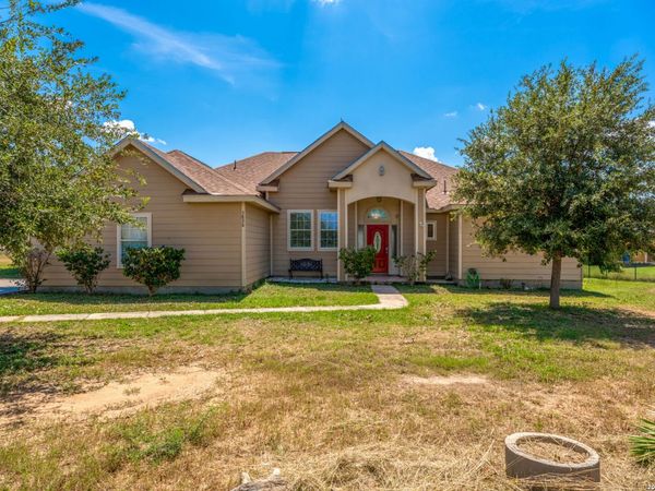 3820 Fm 3175, Lytle, TX 78052