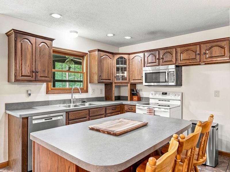 6959 Steamtown Road , Ashley, OH 43003 Photo 23