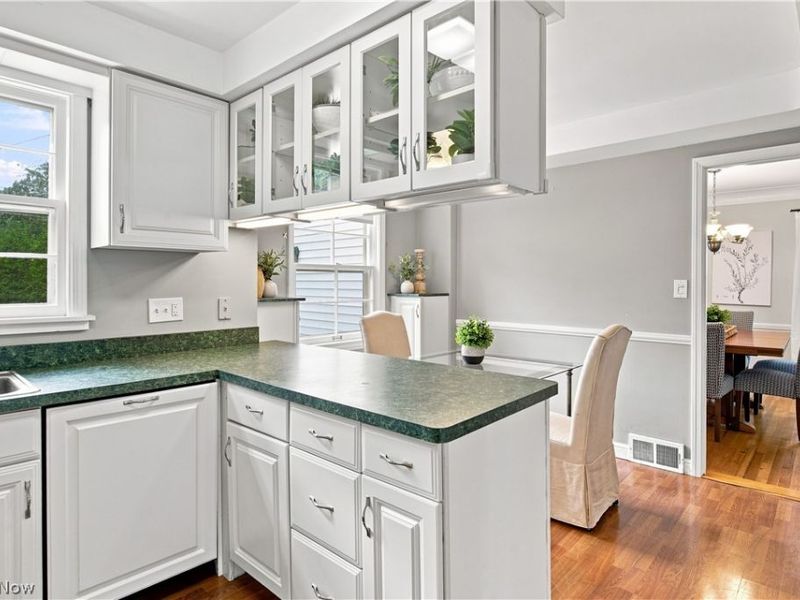 2368 Loyola Road, University Heights, OH 44118 Photo 17