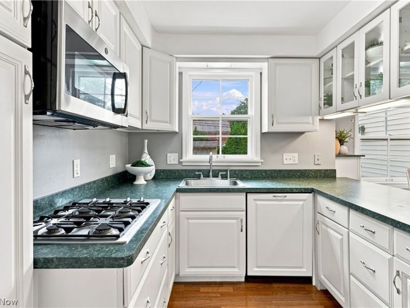 2368 Loyola Road, University Heights, OH 44118 Photo 18