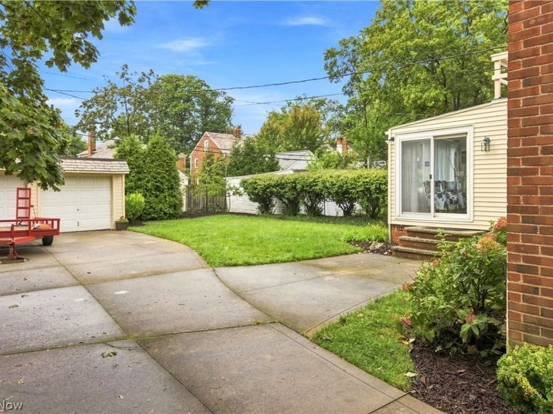 2368 Loyola Road, University Heights, OH 44118 Photo 43